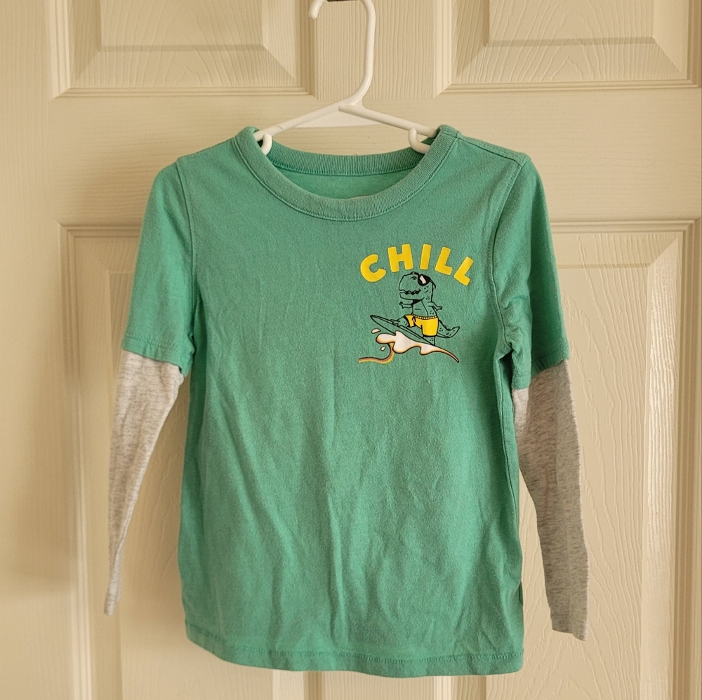 Boy's Old Navy long sleeved graphic tshirt